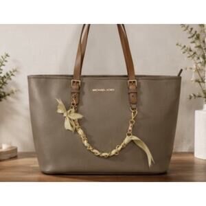 Michael Kors Large Saffiano Leather Tote Bag Taupe Brown Shoulder Purse Gold